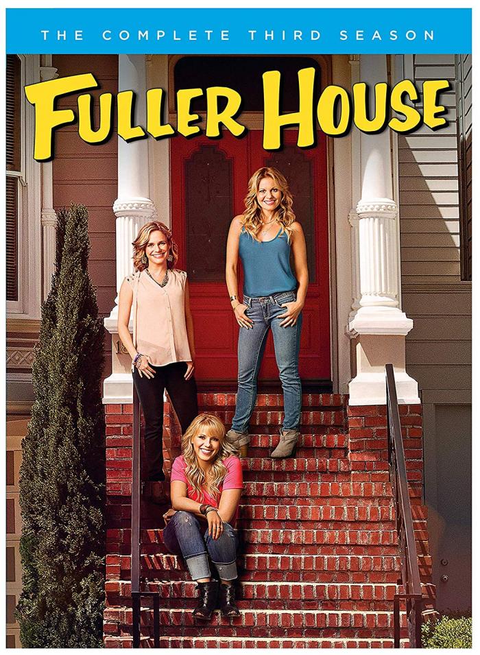 Everywhere You Look, Things Get Awkward in Third Season of Fuller House